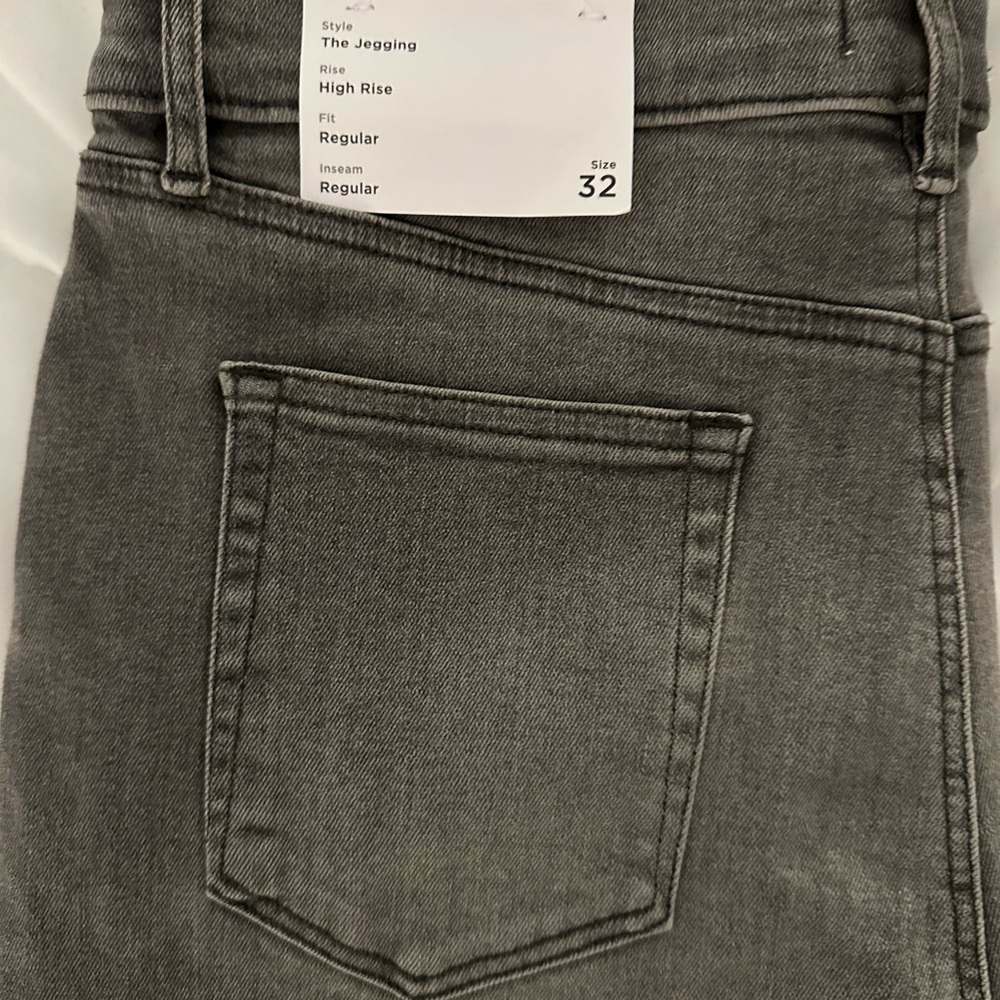 Ann Taylor Loft Women’s Size 32/14 Stretch Gray/Silver Jean Jegging